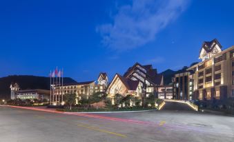 Jinglvlun Culture Tourist Town Hotel