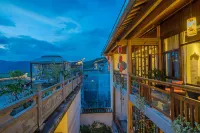 Tengchong Lanju Pavilion Inn - Jacuzzi