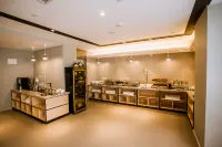 Homeinn Selected Hotel (Langfang Normal University) فنادق في لانغ فانغ