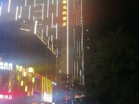 维也纳酒店(武汉汉口北大道四季美农贸城店) - 酒店外部