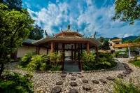 Fengwan Hot Spring Resort Hotels near Xiaokeng National Forest Park