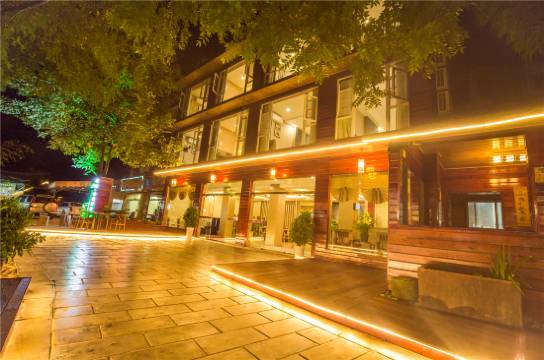 Sinan Zhuyuan Hotel Room Reviews Photos Changning 2021 Deals Price Trip Com