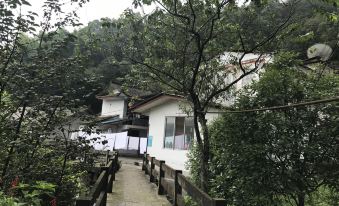 Qingyinge Dongjin Hostel