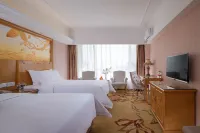 Vienna Classic Hotel (Hulun Buir Railway Station) - parkir