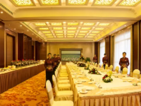 Swan Lake International Hotel Hotels in Sanmenxia