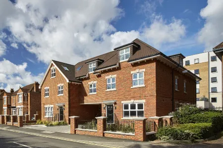 Viridian Apartments in Maidenhead Serviced Apartments - Imperial Court