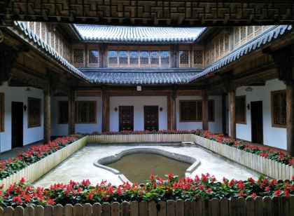 羊獅慕臥龍閣四合院