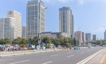 Tuyuan Holiday Apartment (Weihai Railway Station Hanlefang West Street)