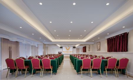 Vienna Hotel (Chongqing Shiqiaopu Metro Station) - Housity