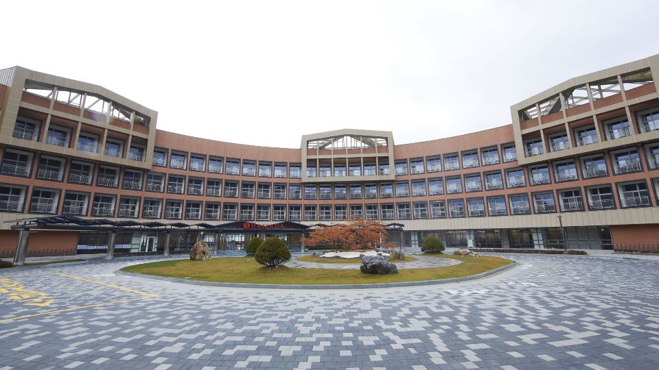 Ramada Hotel & Suites by Wyndham Gangwon Pyeongchang