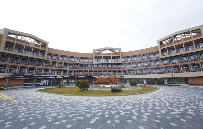 Ramada Hotel & Suites by Wyndham Gangwon Pyeongchang