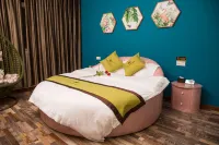 Tianyuan Boutique Hotel (Yanjin County Government) Hotels in Yanjin