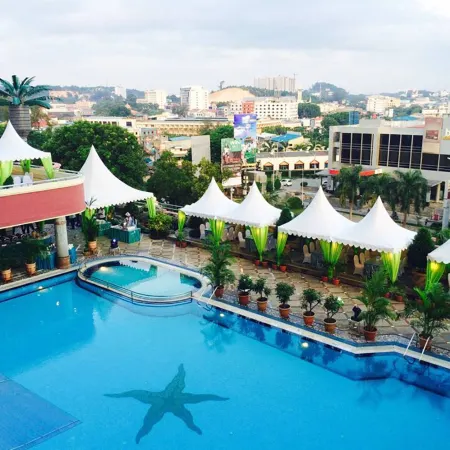 Planet Holiday Hotel & Residence