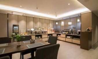 Home Inn (Xiamen Railway Station Lianqi Mingfa Commercial Plaza)