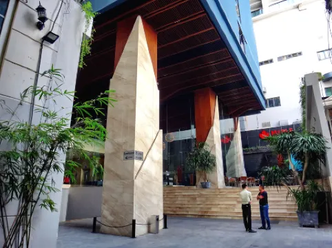 Holi Beach Hotel & Apartments