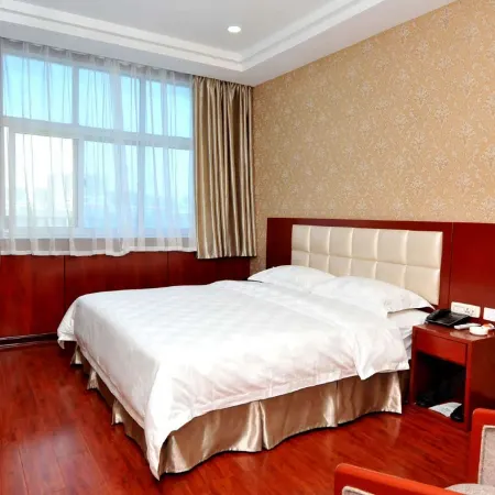 Baicheng Hotel