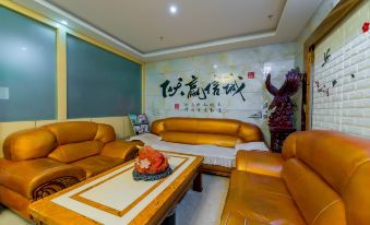 Korla Xijiang Yue Business Hotel