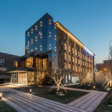 Jingli Hotel (Beijing Heshenghui Dajiaoting Subway Station Branch)