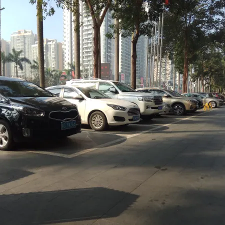 Zhuhai Xiangjiang Weike Hotel (Gongbei Port Lovers South Road Branch)