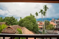 Phor Liang Meun Terracotta Arts Hotels in Chiang Mai