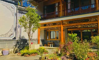 Tengchong Jiafu Chinese Inn