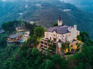 naked Castle Resort