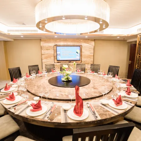 Xingtai Business Hotel
