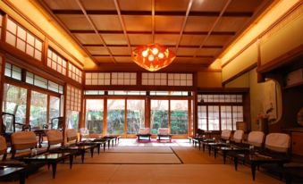 Kappou Ryokan Momiya