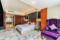 Zhanjiang Yinglun Holiday Hotel (Mazhang High Speed Railway Station Shop) Hotel a 