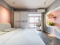西安亚米公寓酒店 - 景观豪华大床房