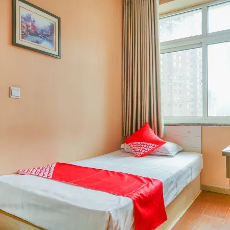 Lingyuan Lingdong Express Hotel
