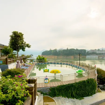 Dongjiang Lake Yiduoyun Hotel