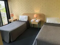 هاربور صايد ريزورت Hotels near Peninsula Playground