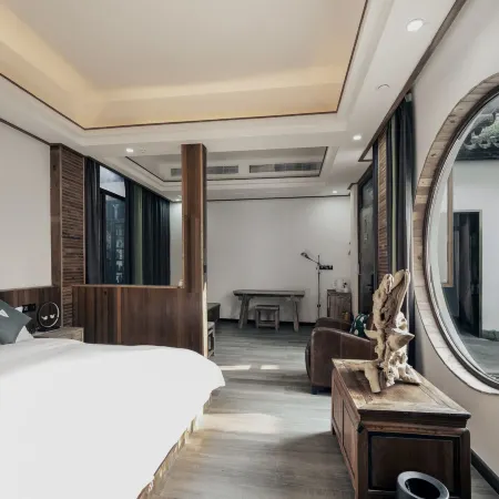 Xitang Liubai · Eryitang Art Homestay (Misty Rain Corridor)