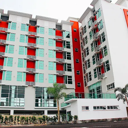 906 Premier Hotel Отели рядом с достопримечательностью «Автостанция Melaka Sentral»