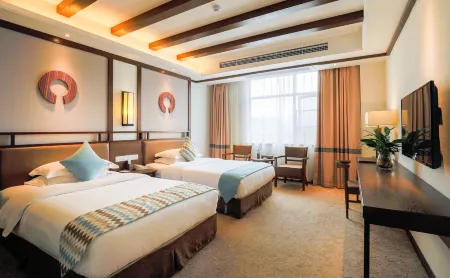 DAYS HOTEL BY WYNDHAM(Zhangjiajie Wulingyuan ) Отели рядом с достопримечательностью «Bailong Elevator»