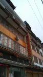 Zhenfeng VIP Business Hotel
