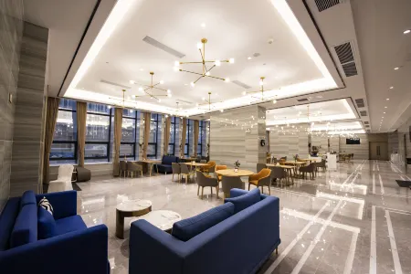Echarm Hotel(Foshan Sanshui Wanda Plaza) Отели рядом с достопримечательностью «Guangdong University of Business Studies»