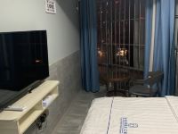 重庆渝夜酒店式公寓 - 情侣间
