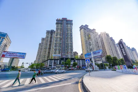 Jingli Fengqing Lake Hotel Отели рядом с достопримечательностью «Pingqiao District»