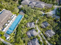 Lahana Resort Phu Quoc & Spa Отели рядом с достопримечательностью «Пляж Лонг»