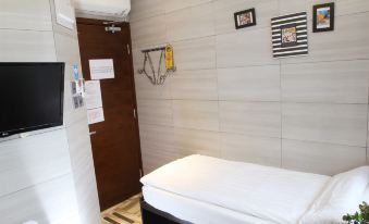 Anita Guest House(Mong Kok Station)