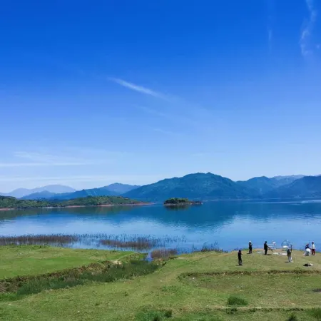 Zixing Xiyan · Hidden Lake and Pines Homestay (Dongjiang Lake Bailang Scenic Area)