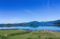 Zixing Xiyan · Hidden Lake and Pines Homestay (Dongjiang Lake Bailang Scenic Area) - pemandangan pegunungan