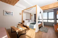 SkyeBay Club - Balkoner