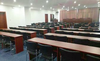 π Hotels (Zouping Bus Station) - Housity