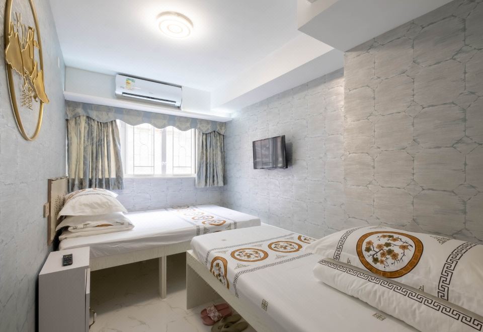 3. SKY INN(..