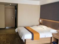 橙客酒店(东明汽车站店) - 标准大床房