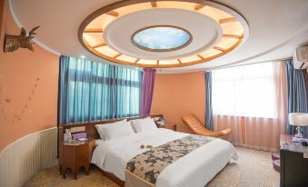 Xinzheng Lanhai Theme Hotel (Zhengzhou Economic and Trade College Gaopoyan Branch)