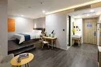 HanTing Premium Guilin Elephant Hill Scenic Area Sun and Moon Twin Pagodas - 3-Star